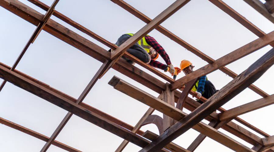 Professional gutter cleaning services in Cardwell, MO